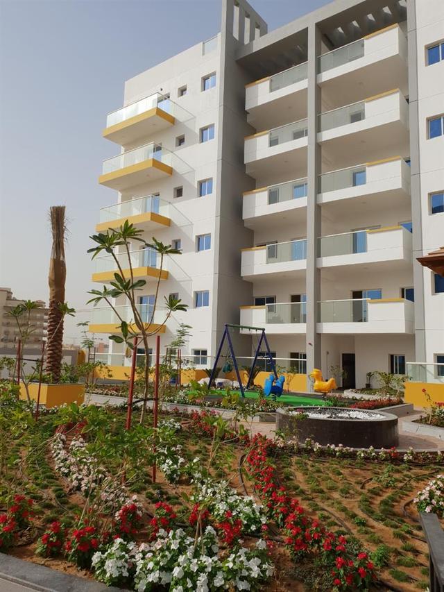 Spacious 1 bedroom apartment  w/ balcony | Vacant | Near new metro station | Huge Garden | Closed Kitchen