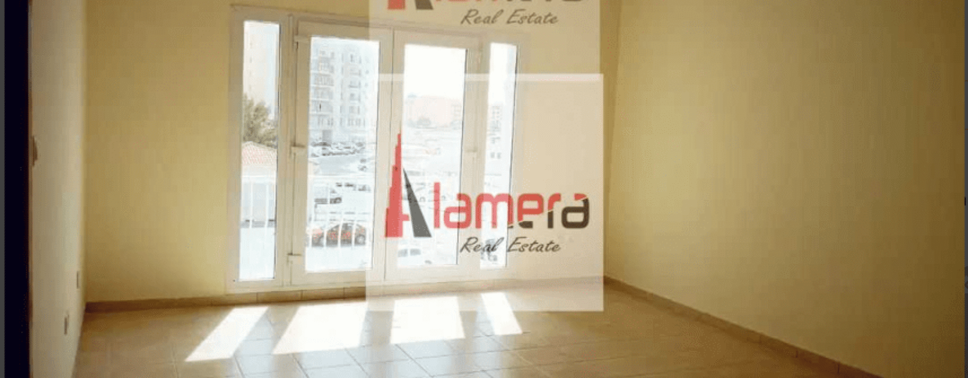 Spacious 1 bedroom w/ balcony | Vacant | One parking | Multiple cheques | Semi-closed kitchen