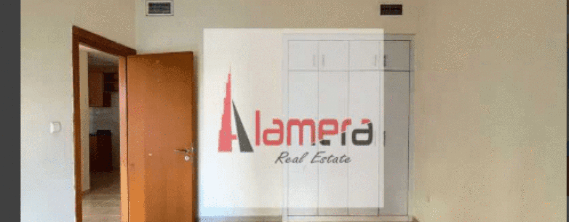 Spacious 1 bedroom w/ balcony | Vacant | One parking | Multiple cheques | Semi-closed kitchen