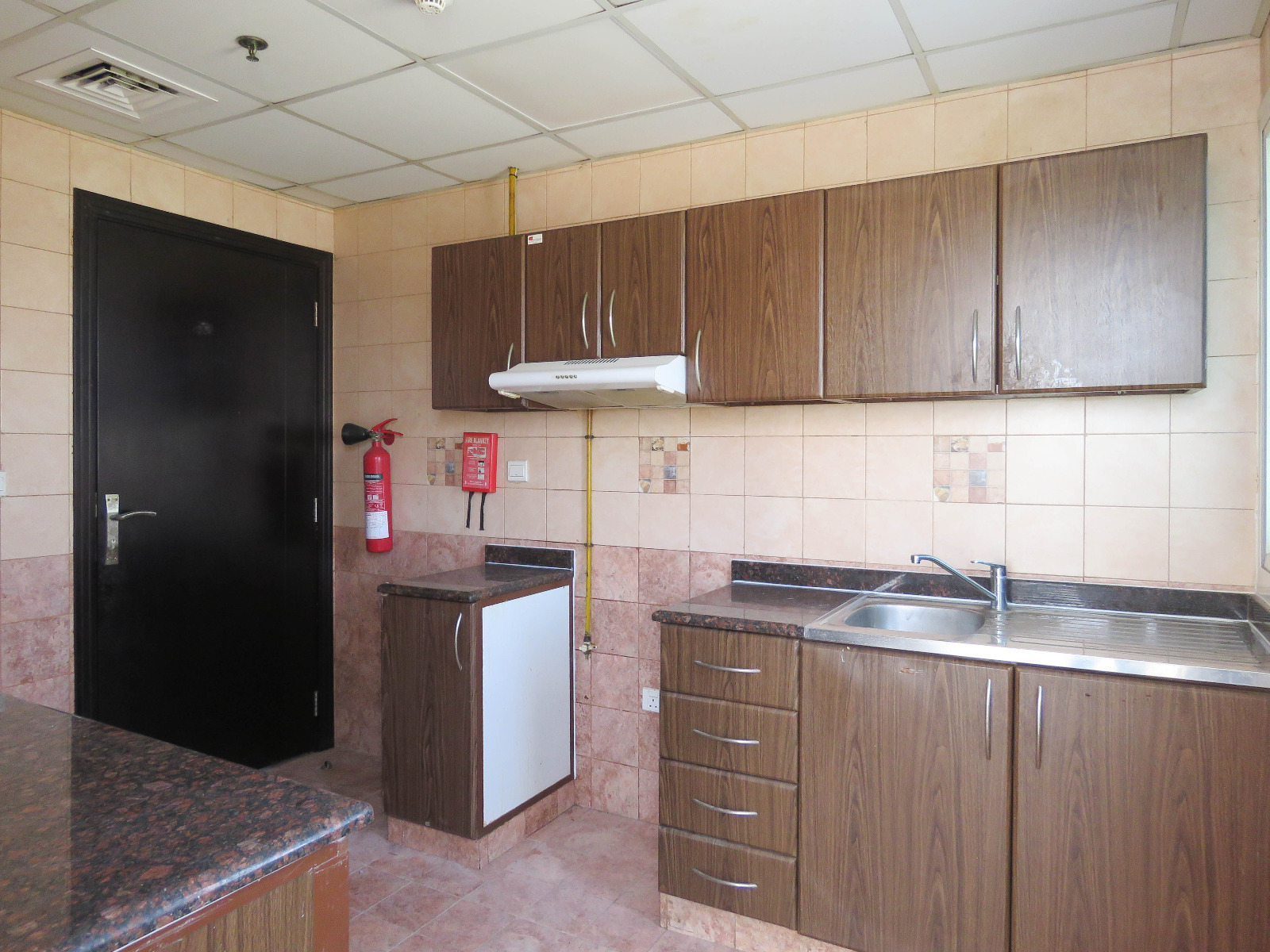 UAE NATIONAL DAY OFFER! No commission | Near New Metro Station | Closed kitchen